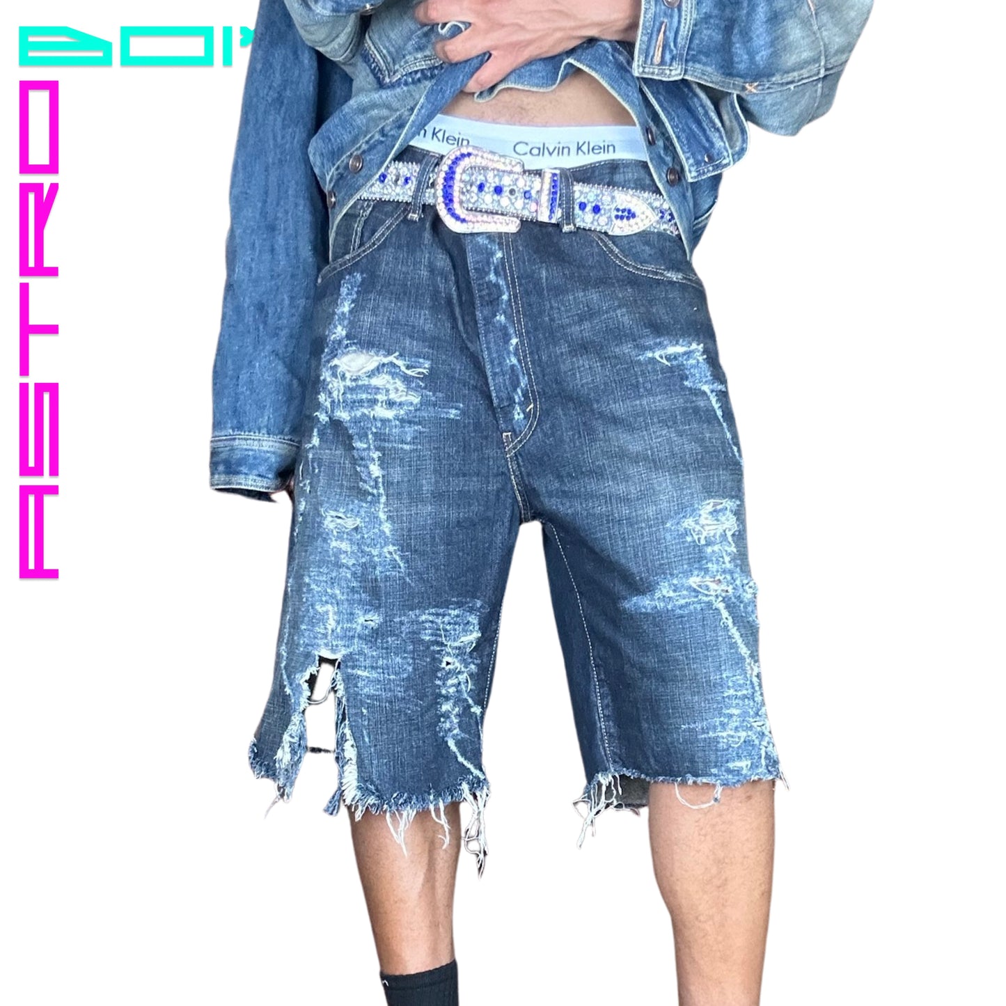 ASTROBOI* LEVIS DIRTY DENIM FRAYED SHORTS_ 38"