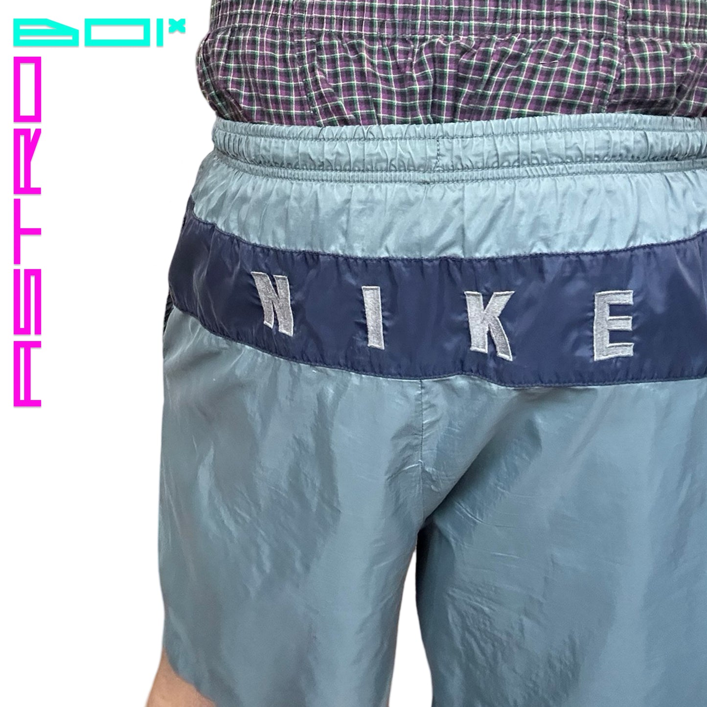 VINTAGE NIKE GRAY NYLON SWIM SHORTS _ LARGE