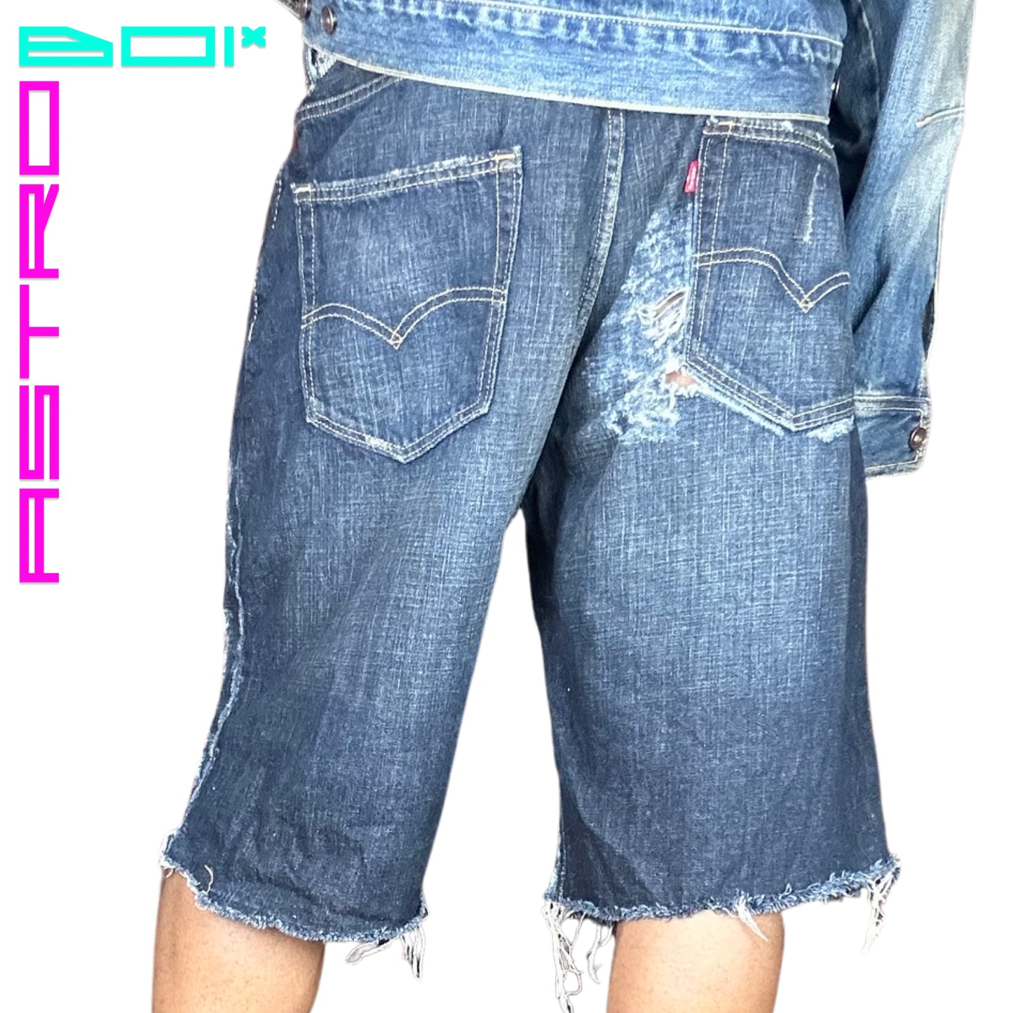 ASTROBOI* LEVIS DIRTY DENIM FRAYED SHORTS_ 38"