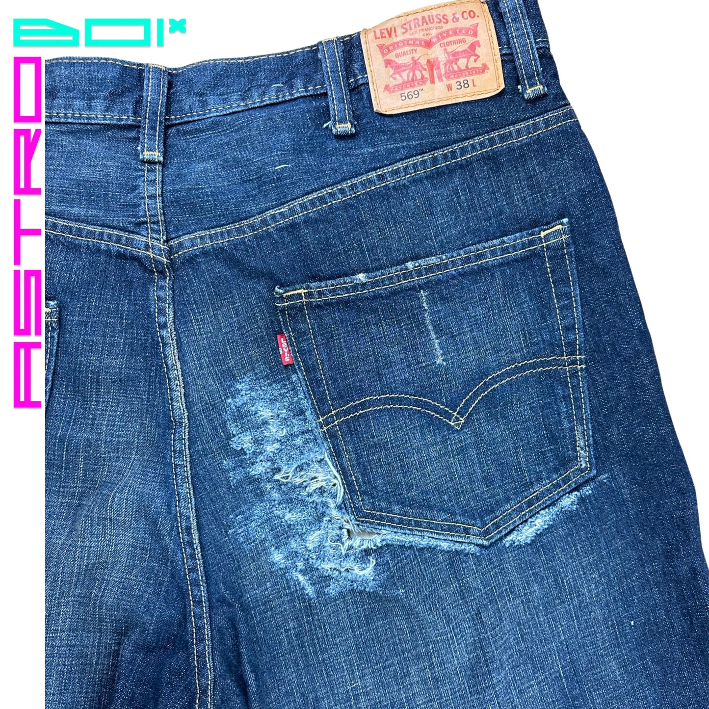 ASTROBOI* LEVIS DIRTY DENIM FRAYED SHORTS_ 38"