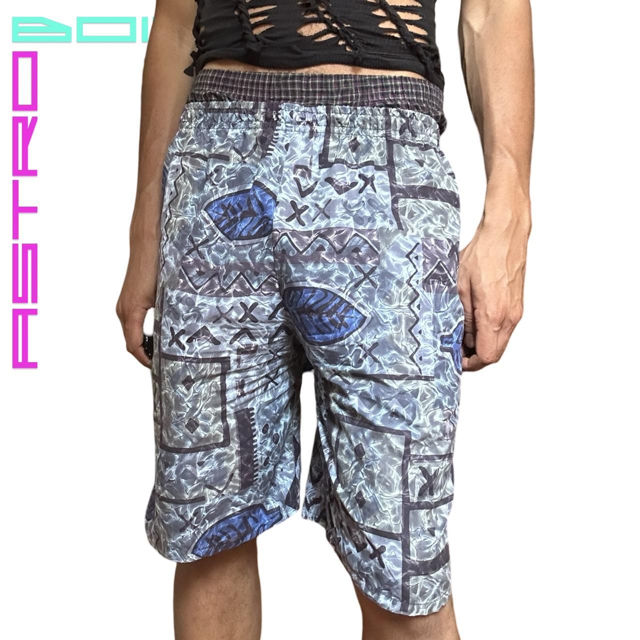 VINTAGE 90s BLUE WATER PRINT NYLON SWIM SHORTS _ XL