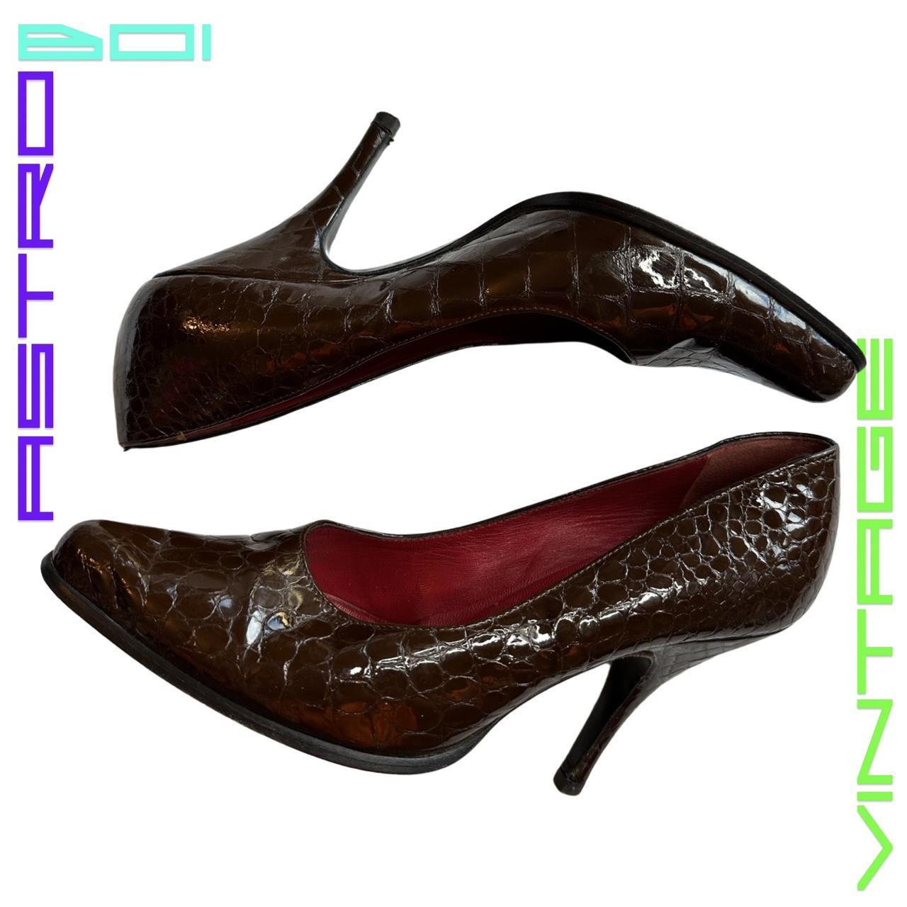 VINTAGE MIU MIU BROWN PATENT LEATHER HEELS_ 39