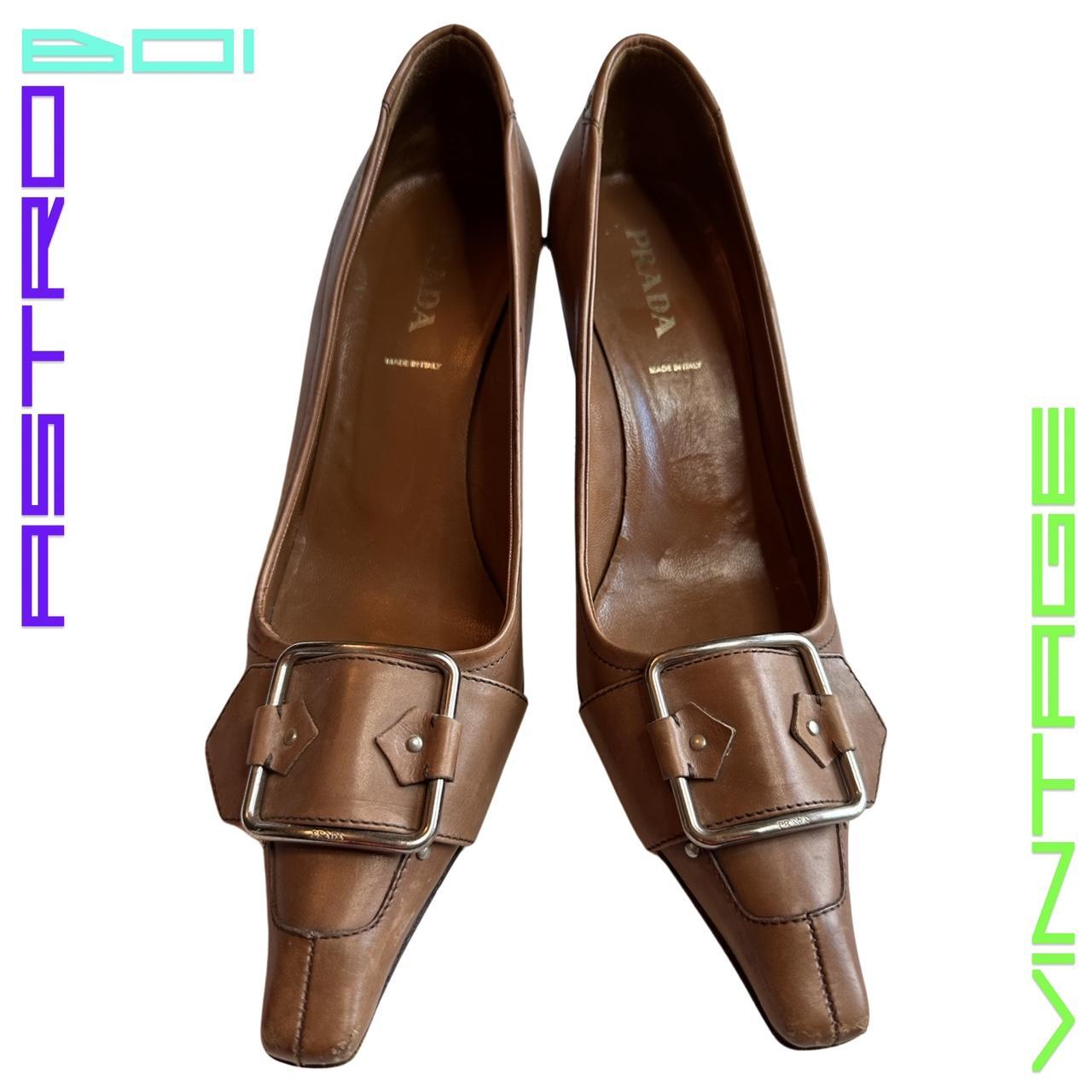 VINTAGE PRADA SQUARE BUCKLE LEATHER HEELS _ BROWN _ 38.5