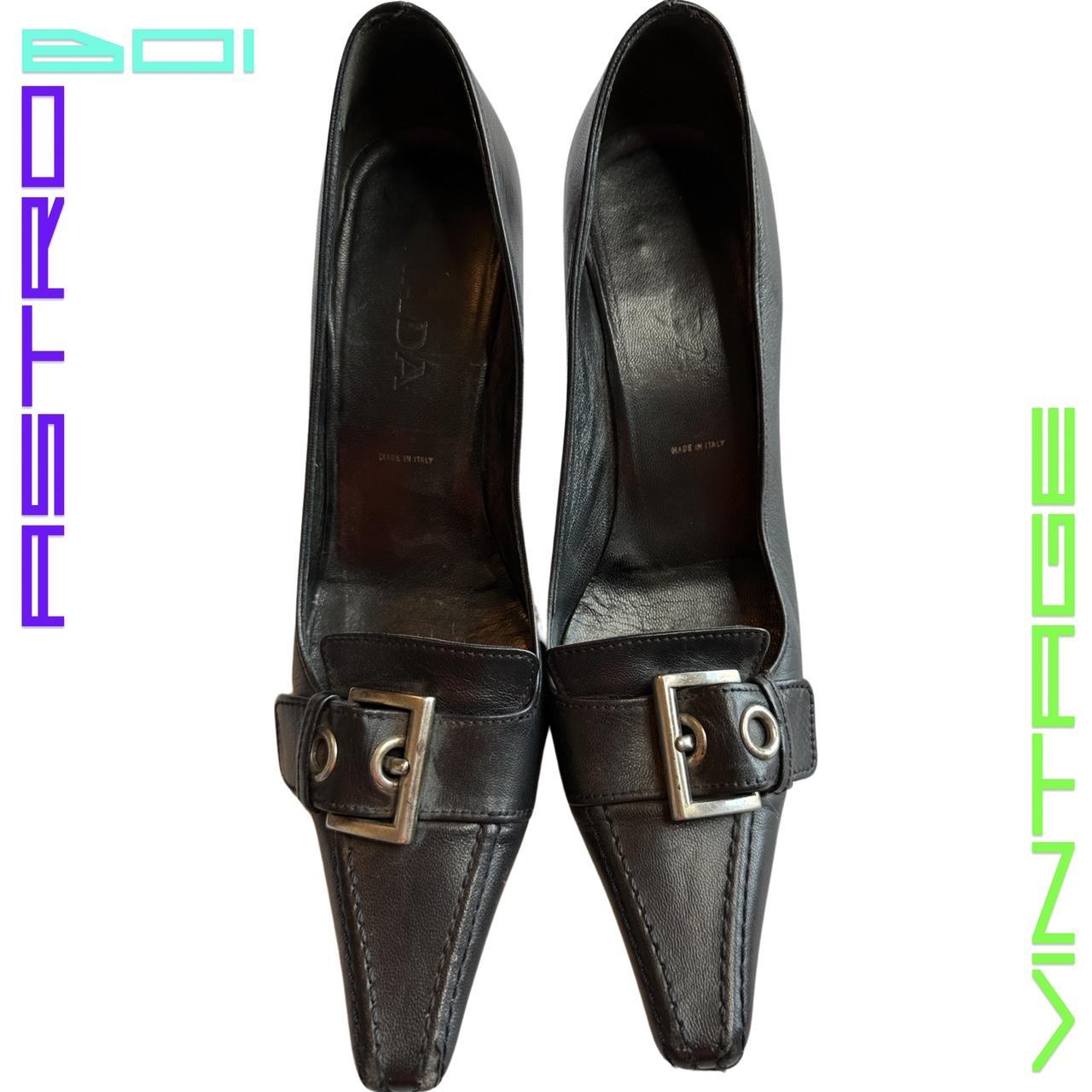 VINTAGE PRADA SQUARE BUCKLE LEATHER PUMPS