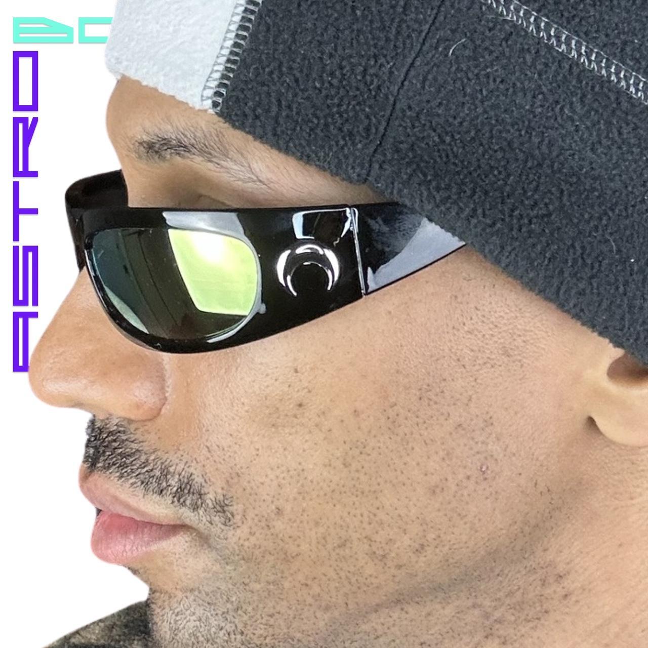 CRESCENT MOON FUTURISTIC SUNGLASSES_ BLACK