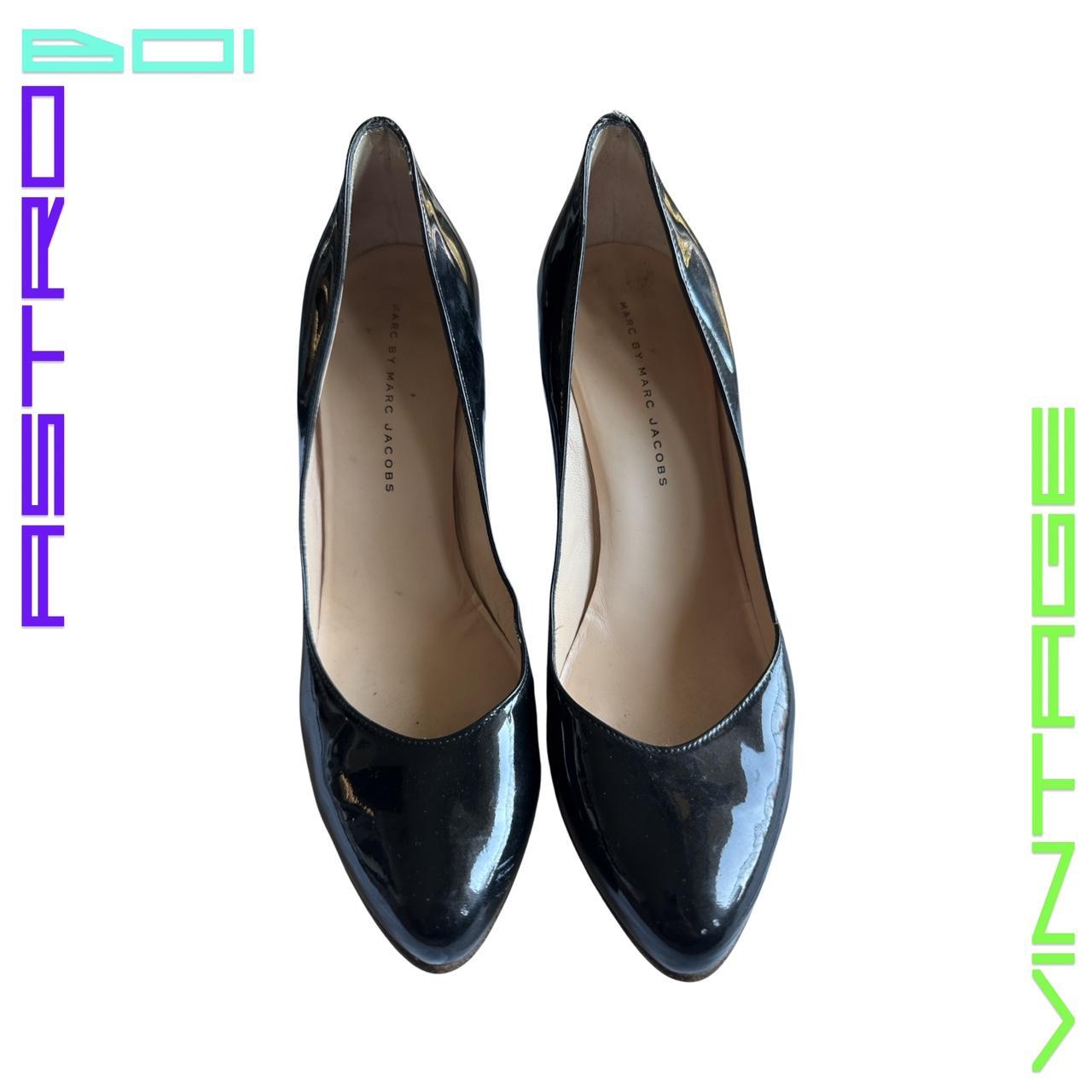 MARC BY MARC JACOBS BLACK PATENT LEATHER HEELS_ 39