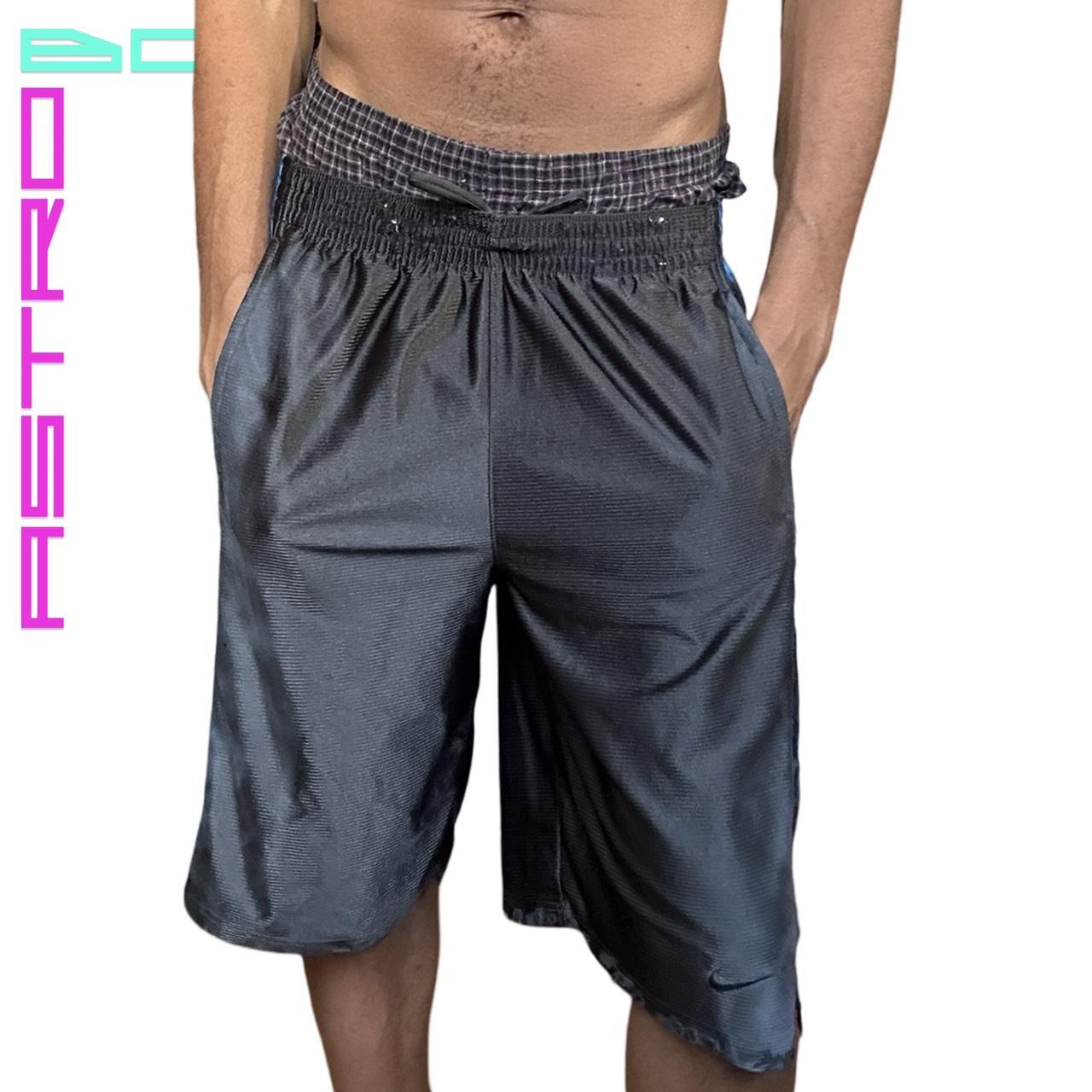 ASTROBOI* Nike Men's Black Distressed Athletic Basketball Shorts - Large