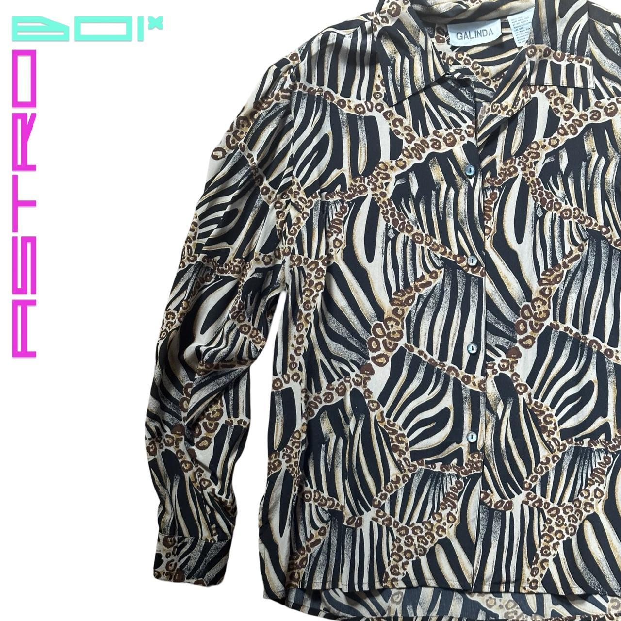 VINTAGE GALINDA TAN ANIMAL PRINT SILK BUTTON UP SHIRT _ LARGE