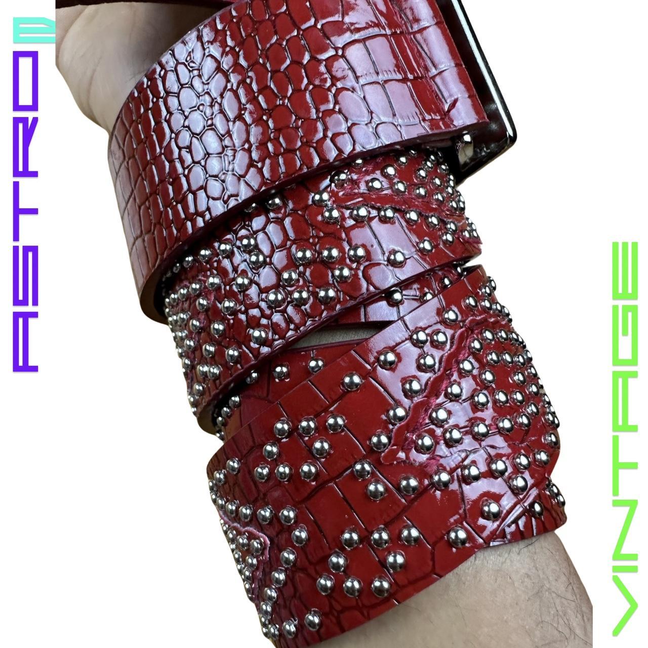 GUESS Y2K BLING RED FAUX LEATHER BELT