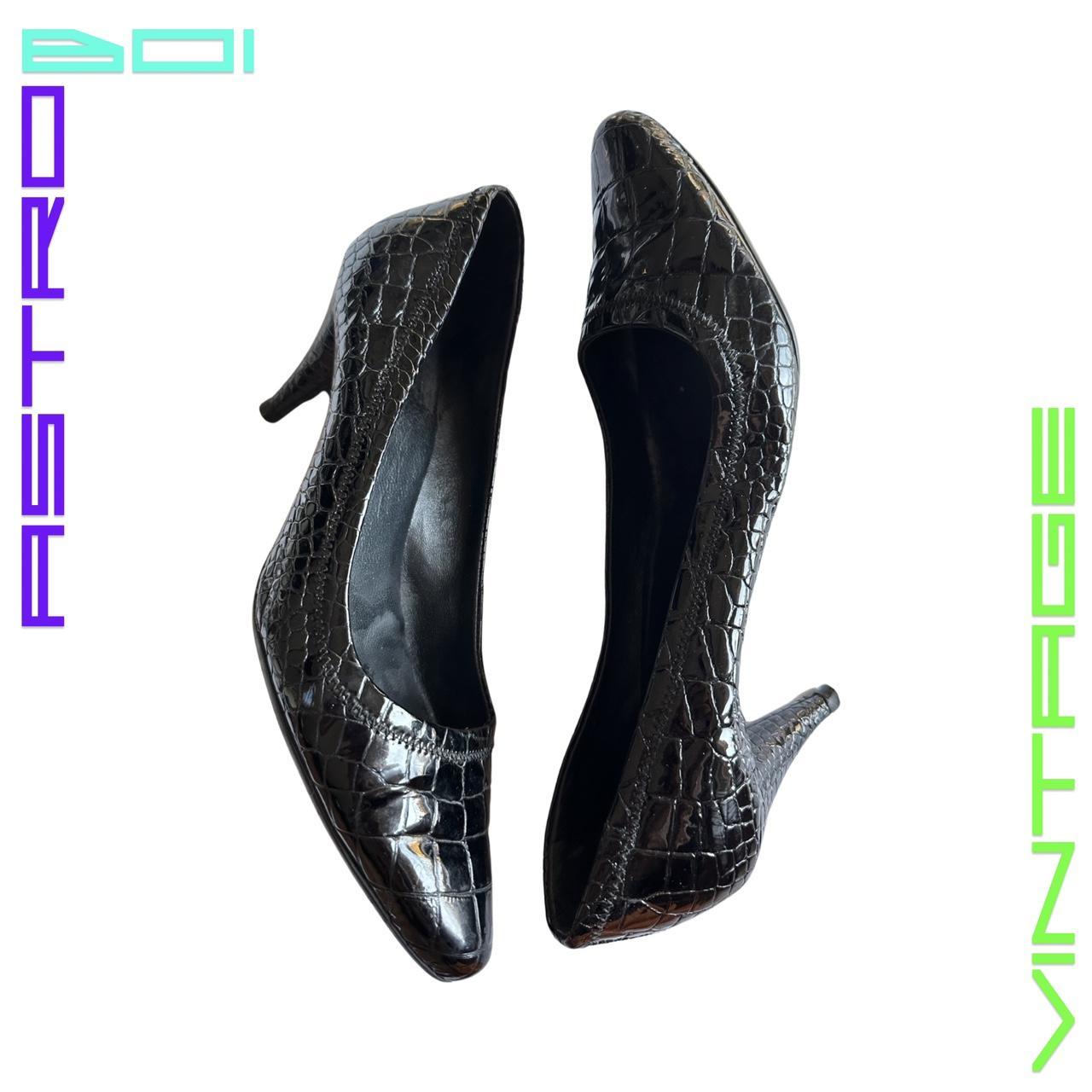 PRADA CROC PATENT LEATHER PUMPS_ 38.5