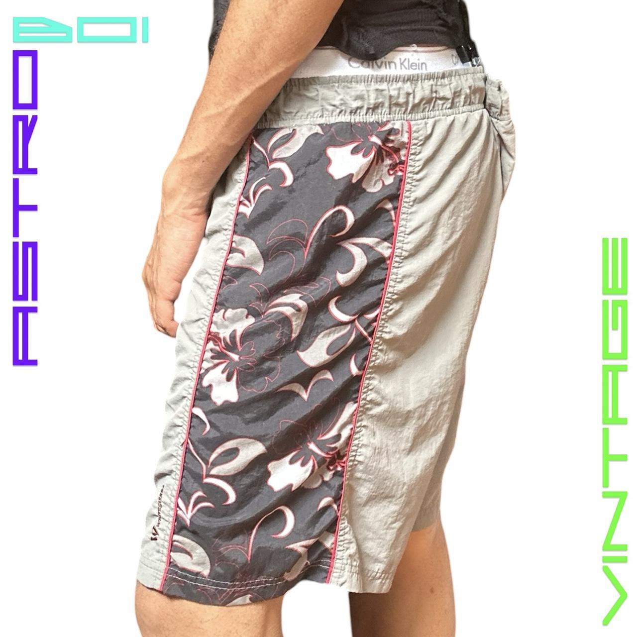 VINTAGE 90S GRAY SUMMER SWIM SHORTS WITH FLORAL HIBISCUS PATTERN _ LARGE