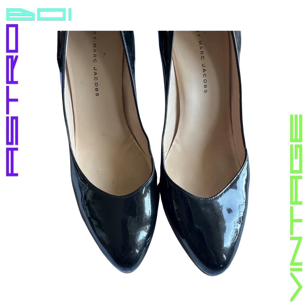 MARC BY MARC JACOBS BLACK PATENT LEATHER HEELS_ 39