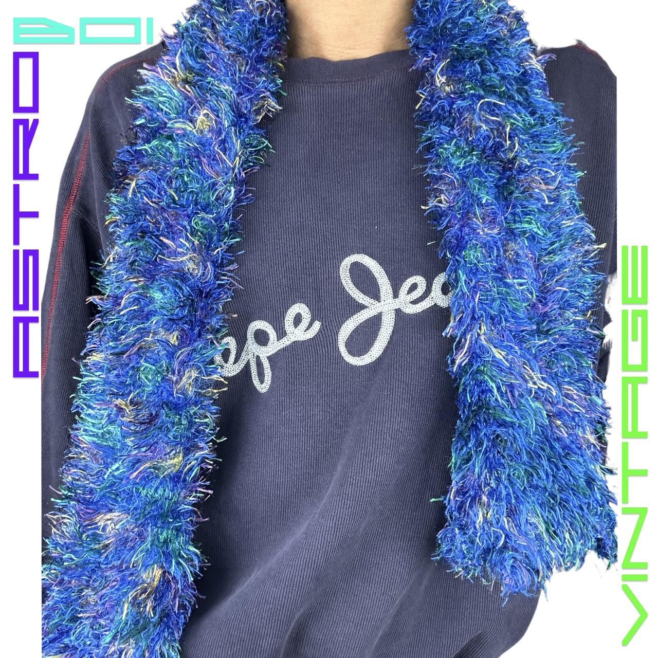 BLUE HAND KNIT FUZZY BOA SCARF