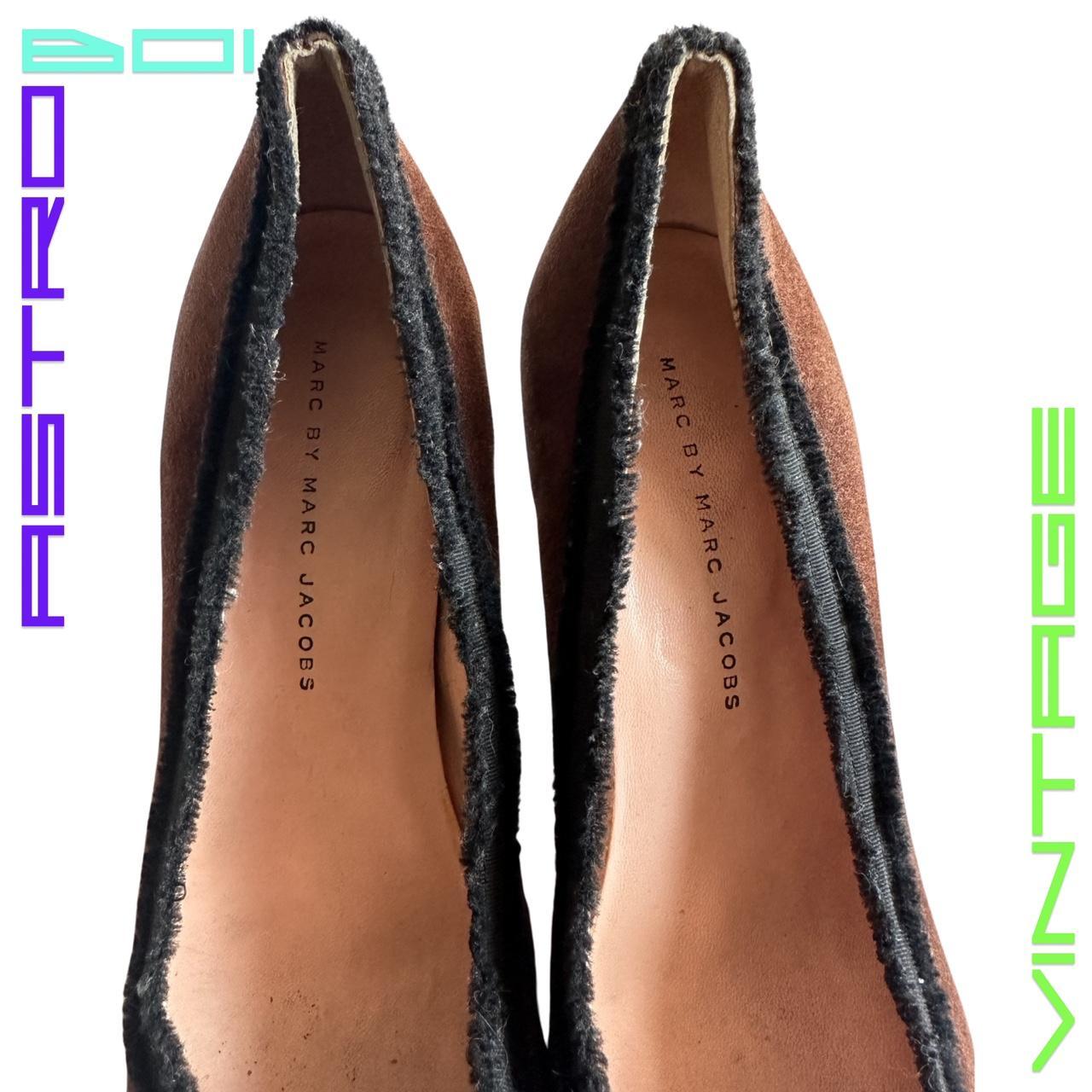 VINTAGE MARC BY MARC JACOBS BROWN SUEDE BOW HEELS_ 39