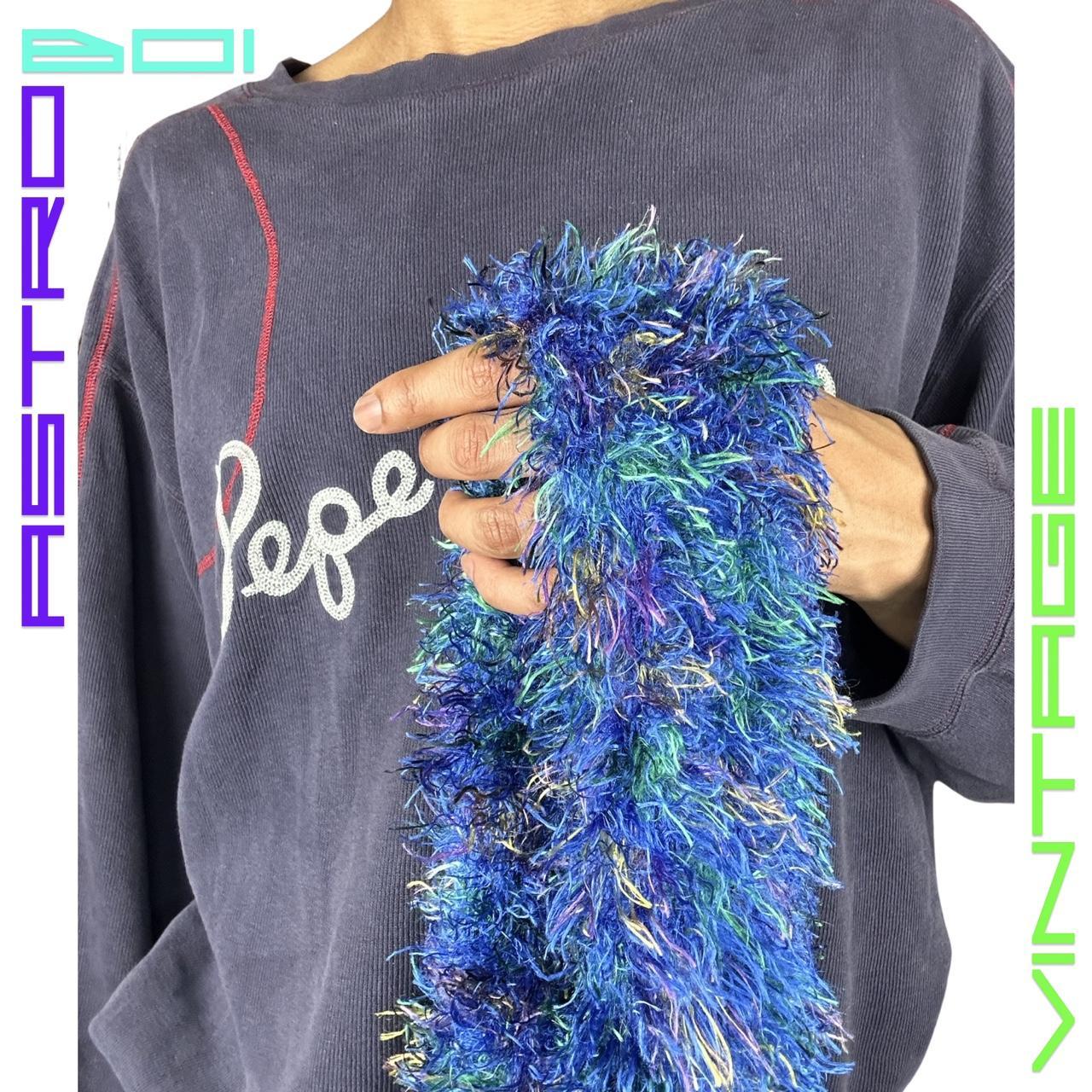 BLUE HAND KNIT FUZZY BOA SCARF