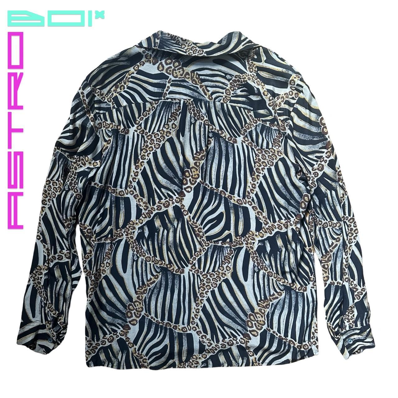 VINTAGE GALINDA TAN ANIMAL PRINT SILK BUTTON UP SHIRT _ LARGE