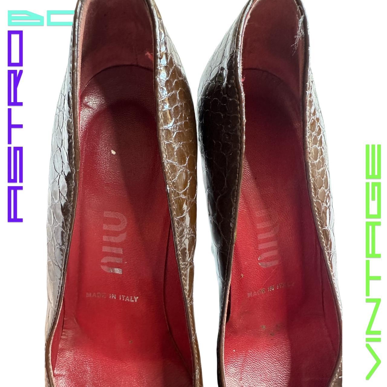 VINTAGE MIU MIU BROWN PATENT LEATHER HEELS_ 39