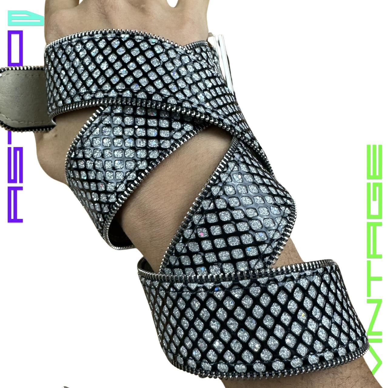 HONEYCOMB FAUX LEATHER GLITTER BELT