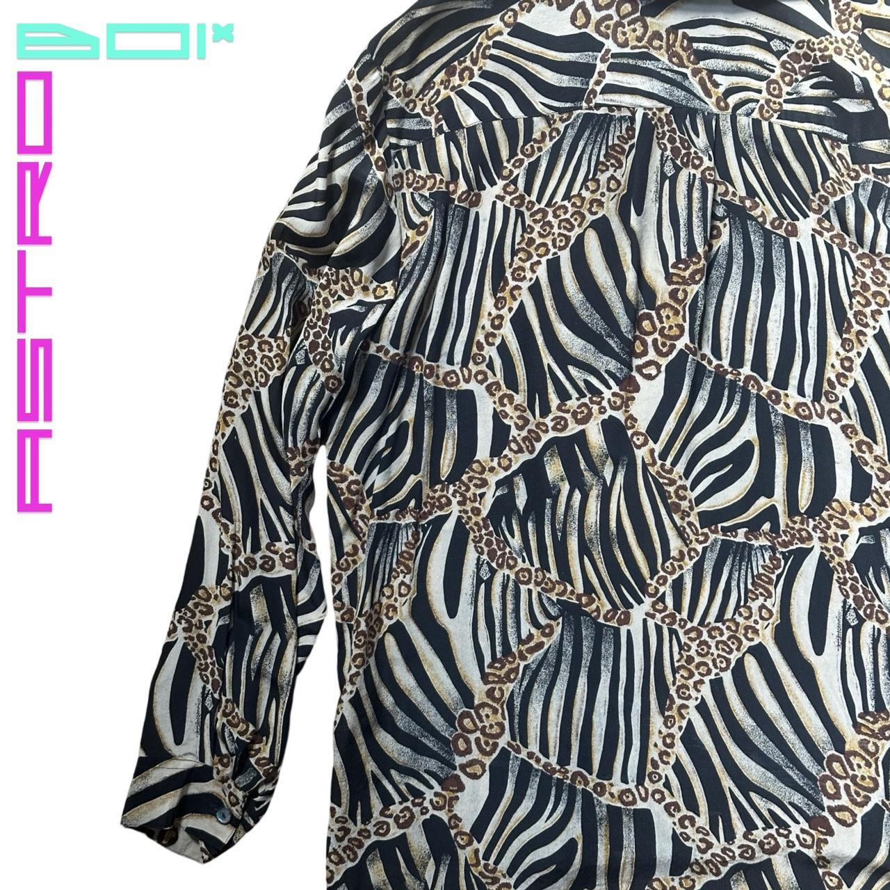 VINTAGE GALINDA TAN ANIMAL PRINT SILK BUTTON UP SHIRT _ LARGE