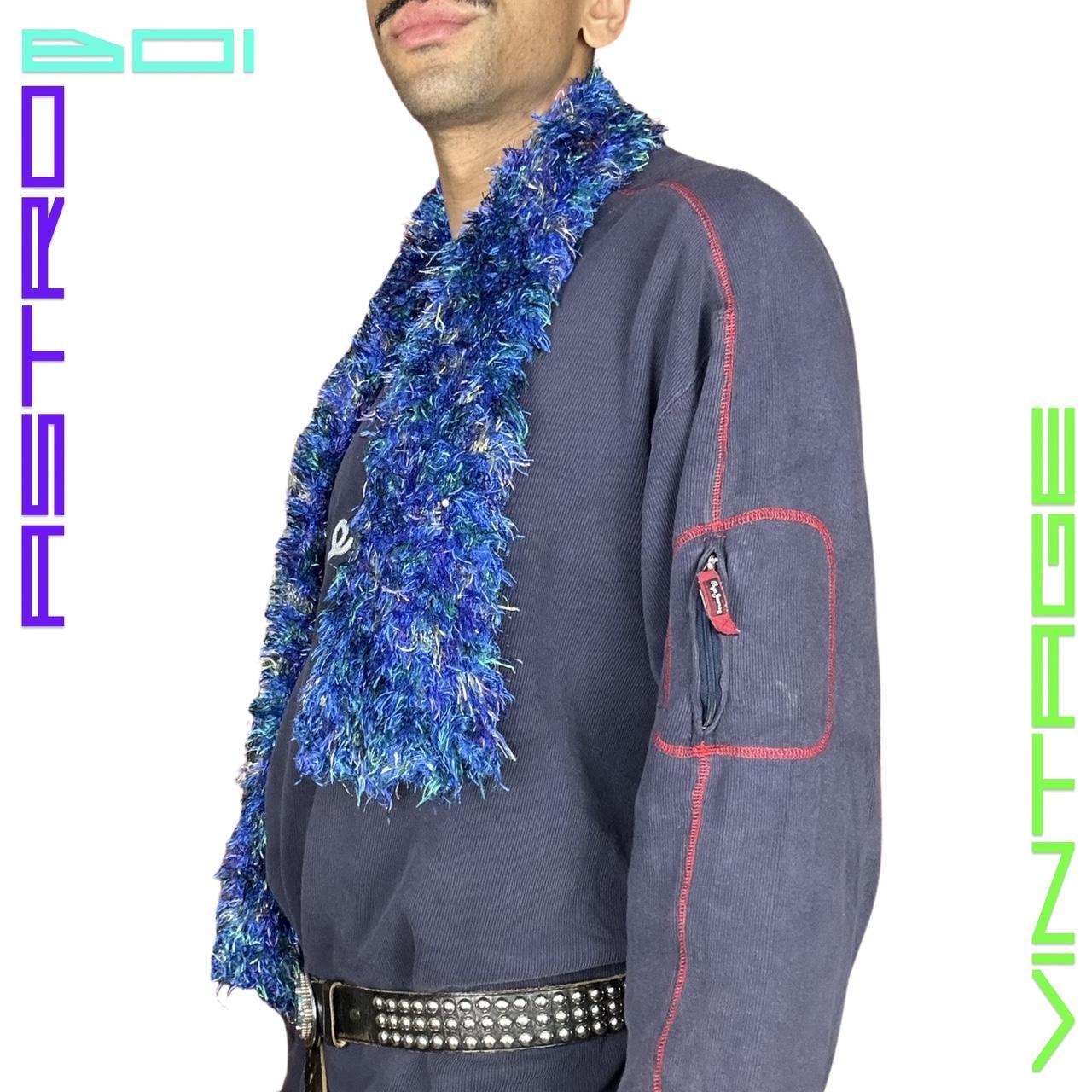 BLUE HAND KNIT FUZZY BOA SCARF