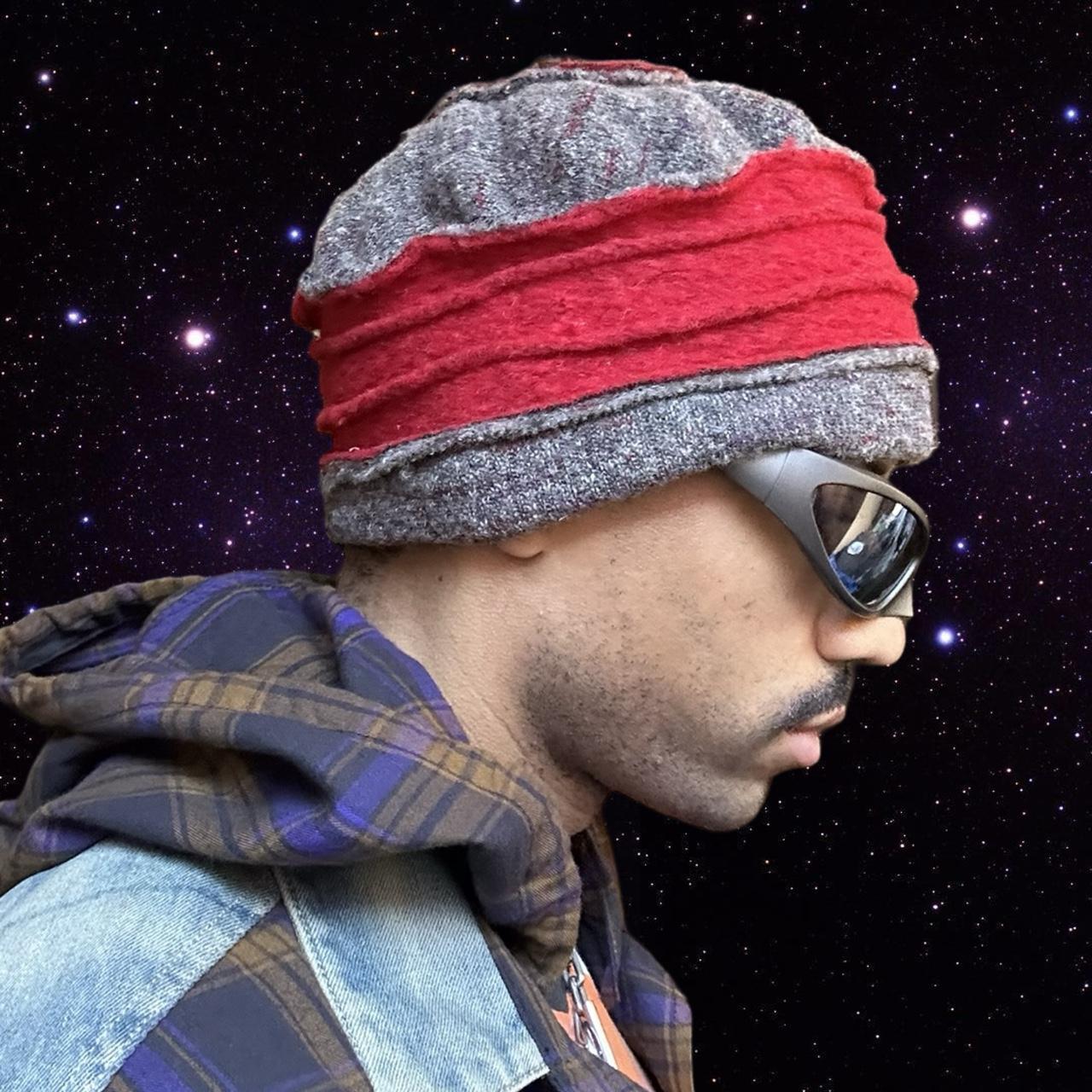 ASTROBOI* 'Soufflé' Red/Grey pleated beanie