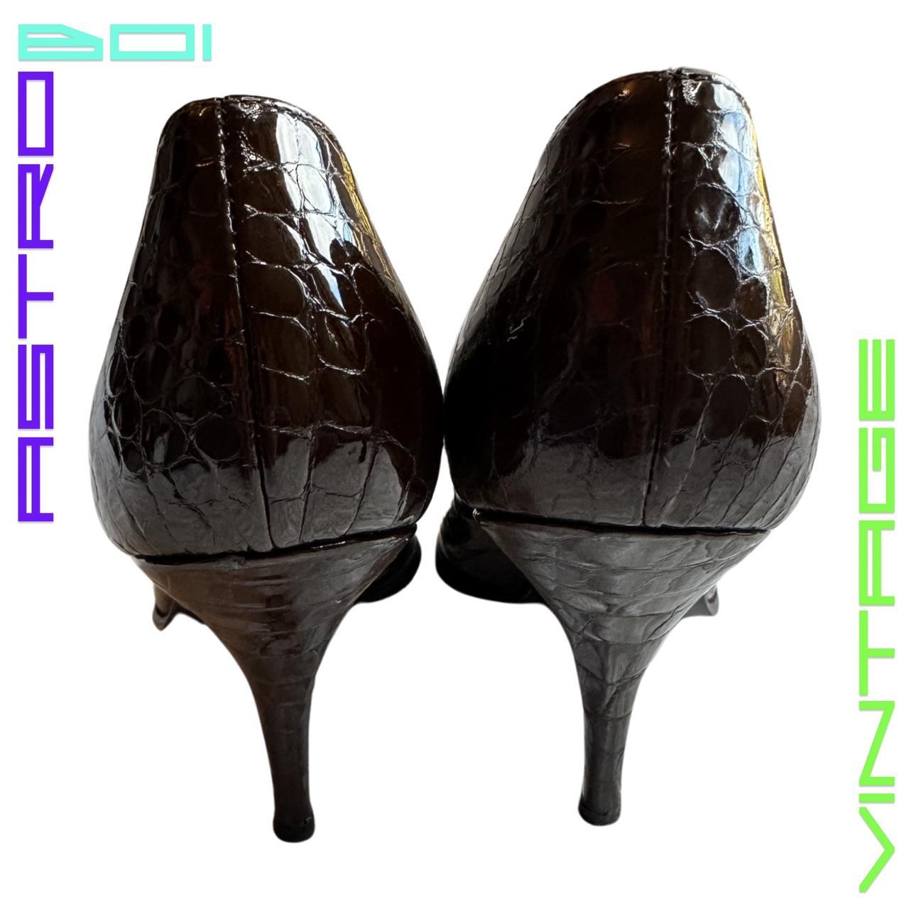 VINTAGE MIU MIU BROWN PATENT LEATHER HEELS_ 39