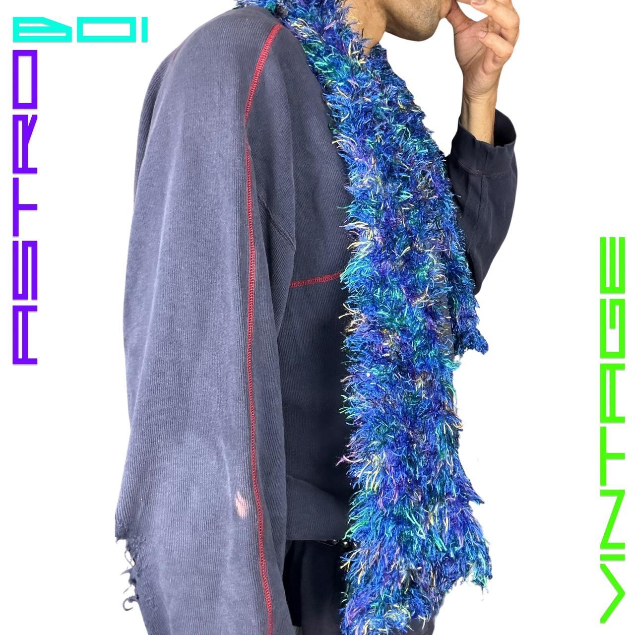 BLUE HAND KNIT FUZZY BOA SCARF