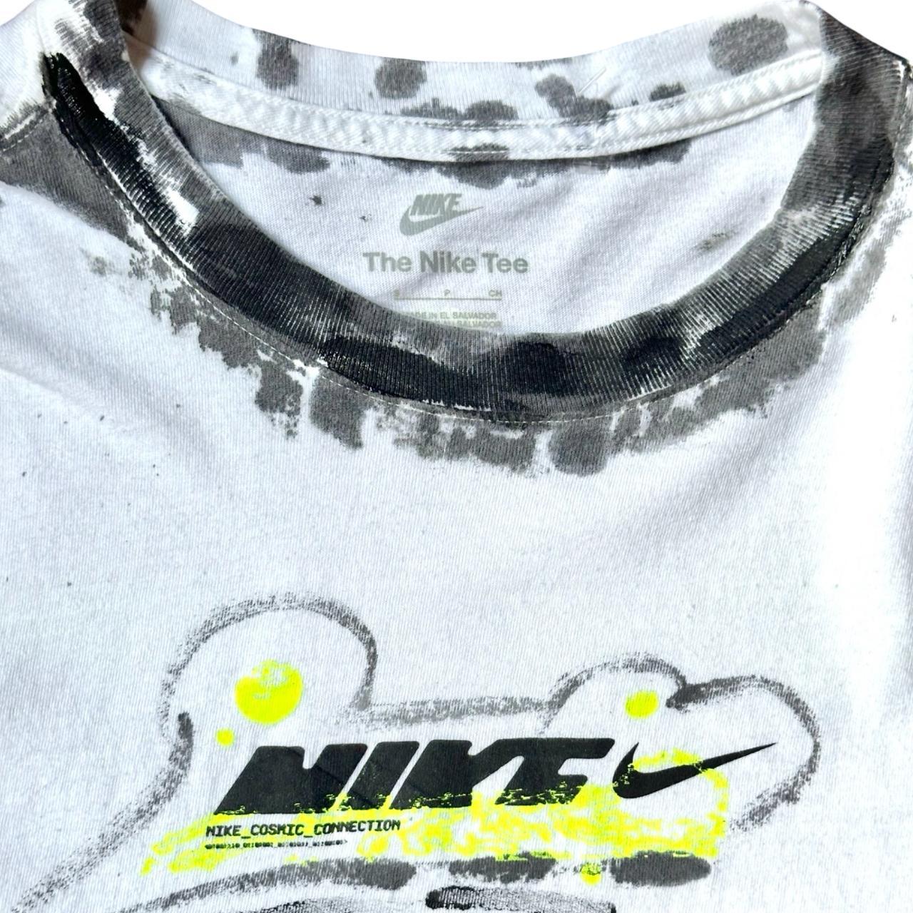 ASTROBOI x Nike Planetary Systems White Sketch T-shirt - tag