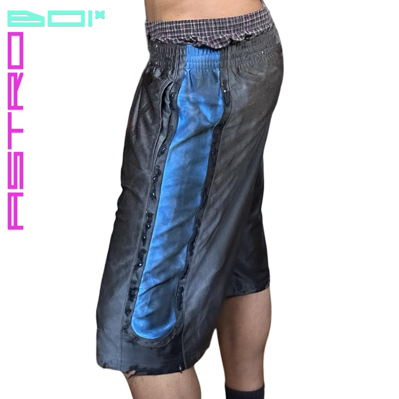 ASTROBOI* Nike Men's Black Distressed Athletic Basketball Shorts - Large