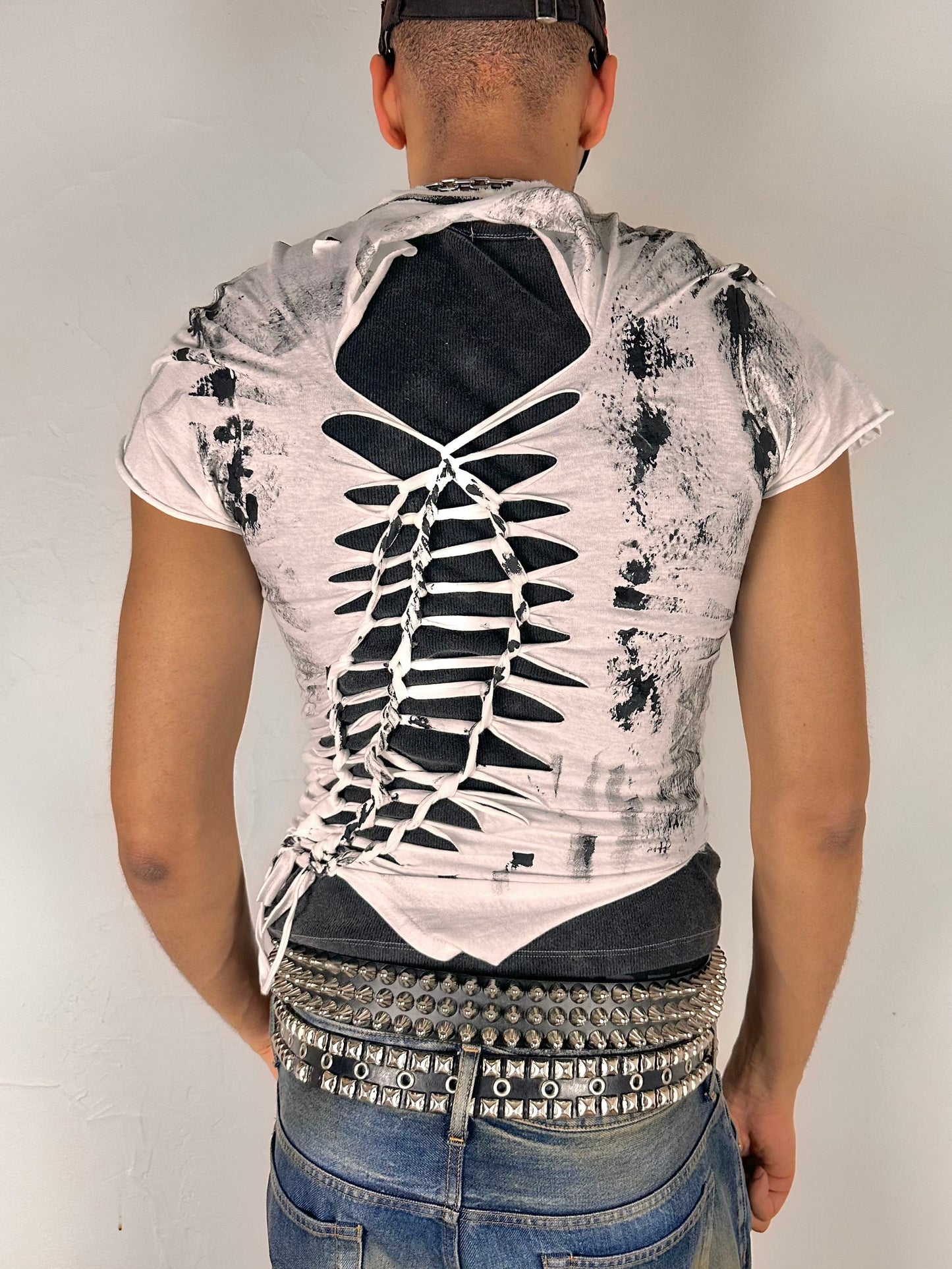'Slither' White/Black Snake Print Braided T-Shirt – Medium