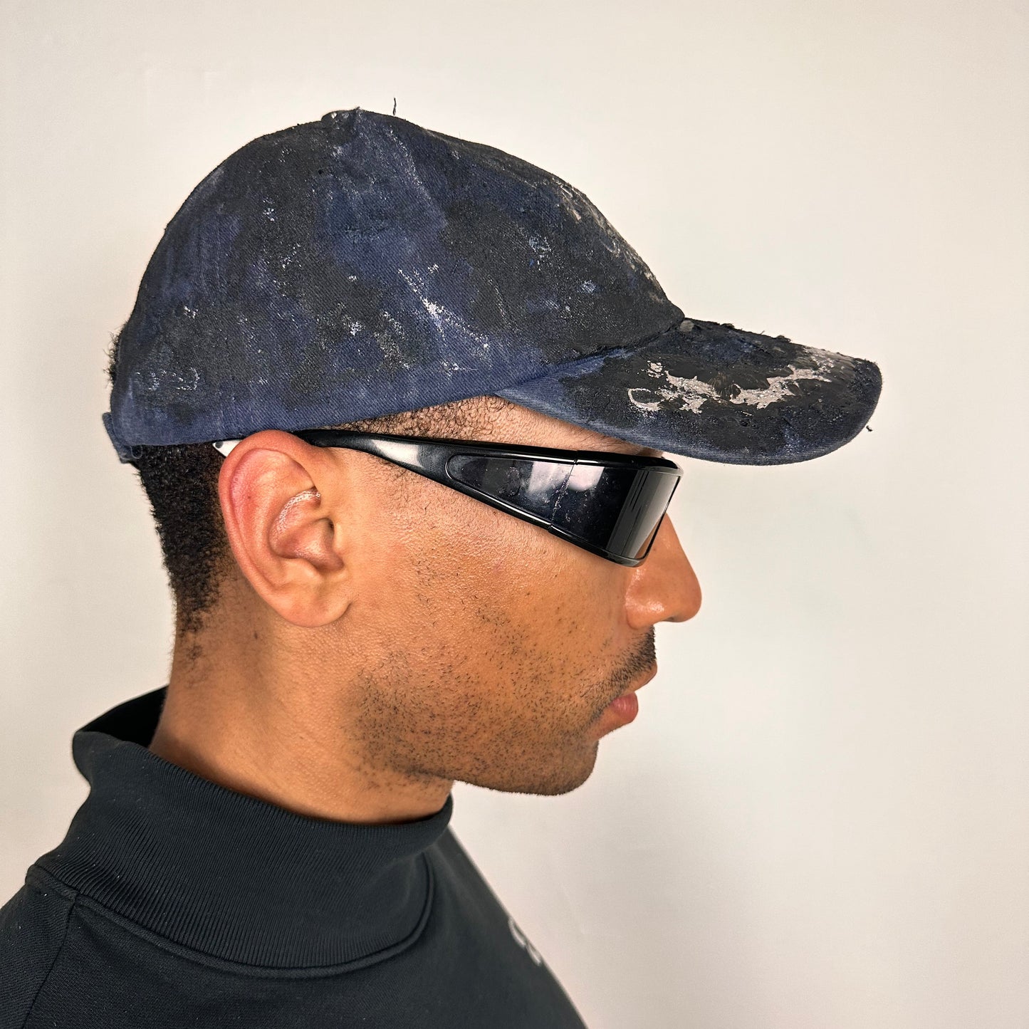 Black & Blue Indie Barbed Wire Distressed Pierced Hat