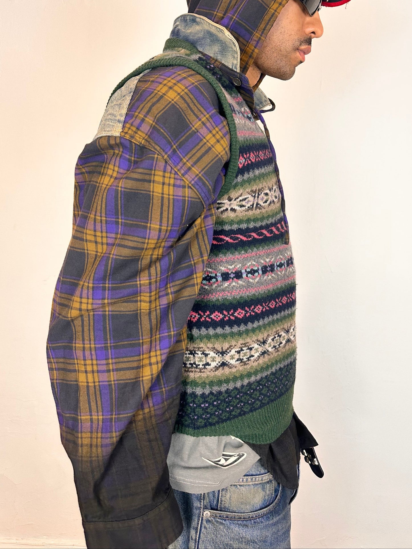 GANT green Fair Isle V-neck sweater vest in lambswool, ribbed hem with logo, relaxed fit, size small, right side