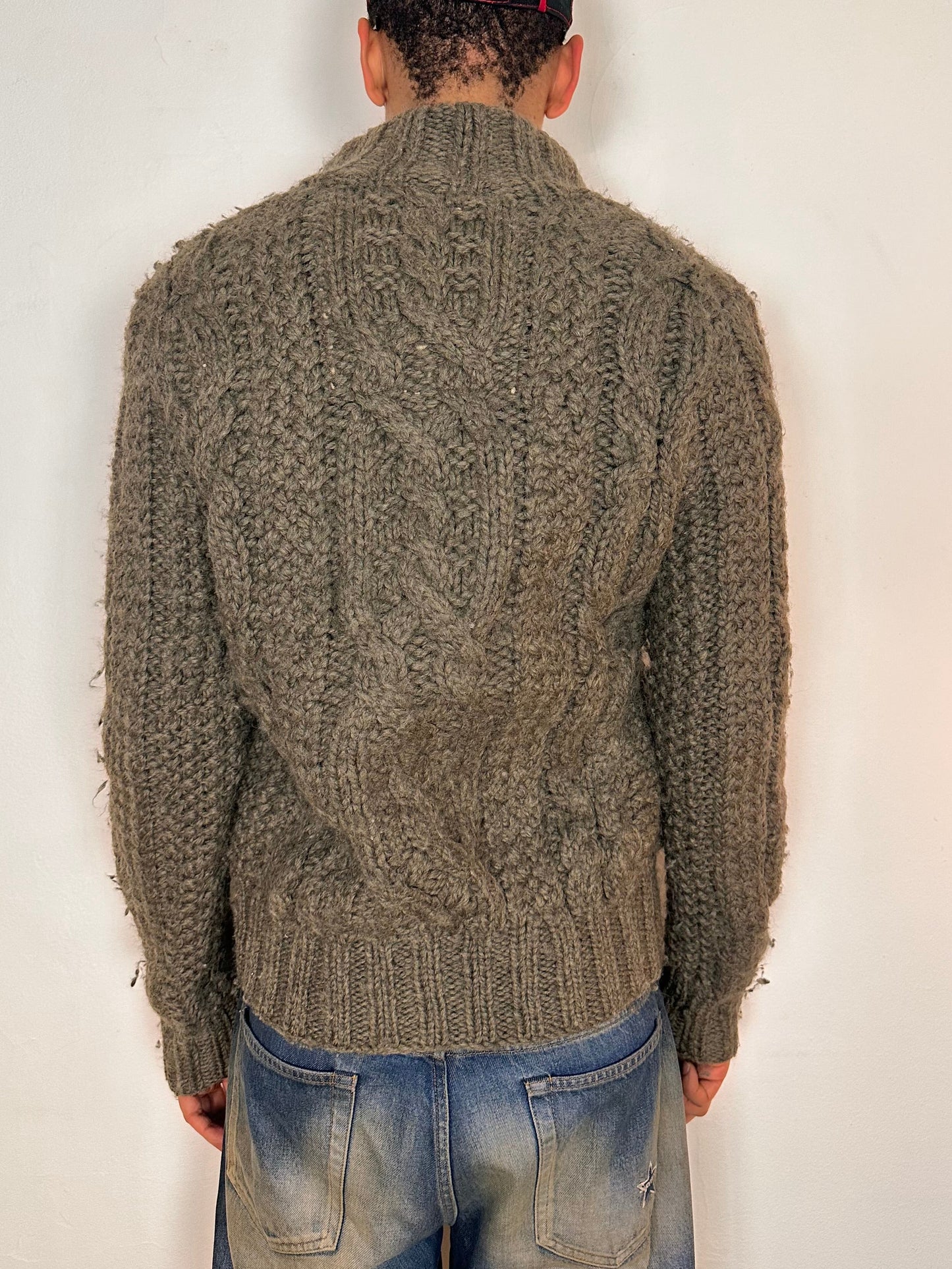 Vintage Y2K Abercrombie & Fitch Gray/Brown Oversized Cable Knit Cardigan - Medium