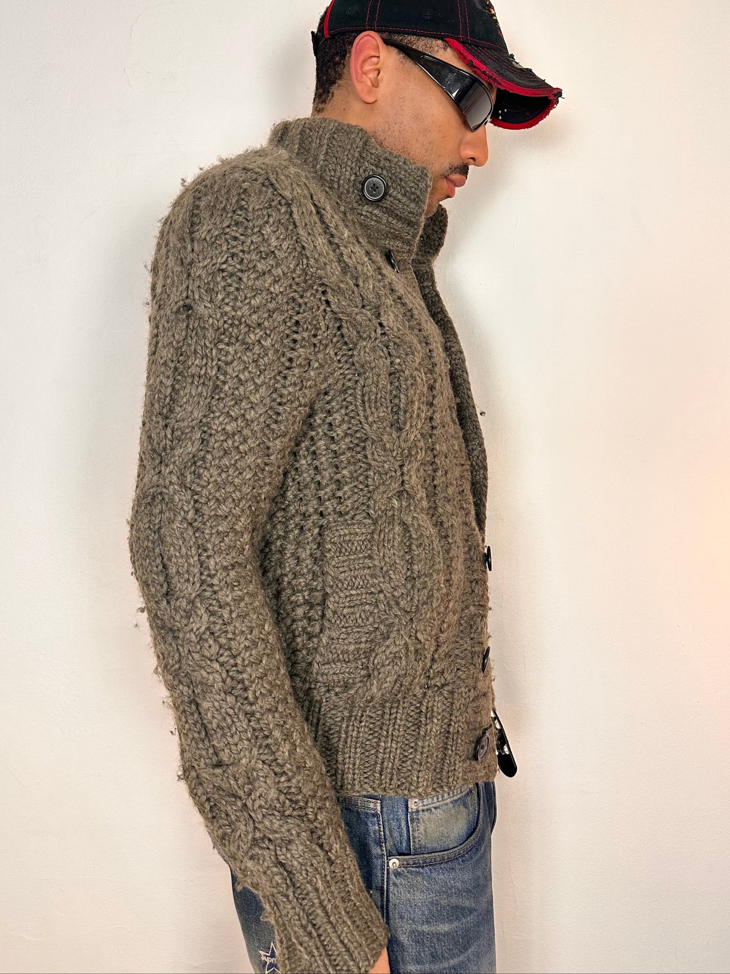 Vintage Y2K Abercrombie & Fitch Gray/Brown Oversized Cable Knit Cardigan - Medium