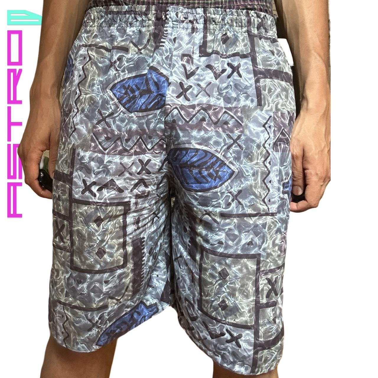 VINTAGE 90s BLUE WATER PRINT NYLON SWIM SHORTS  _ XL