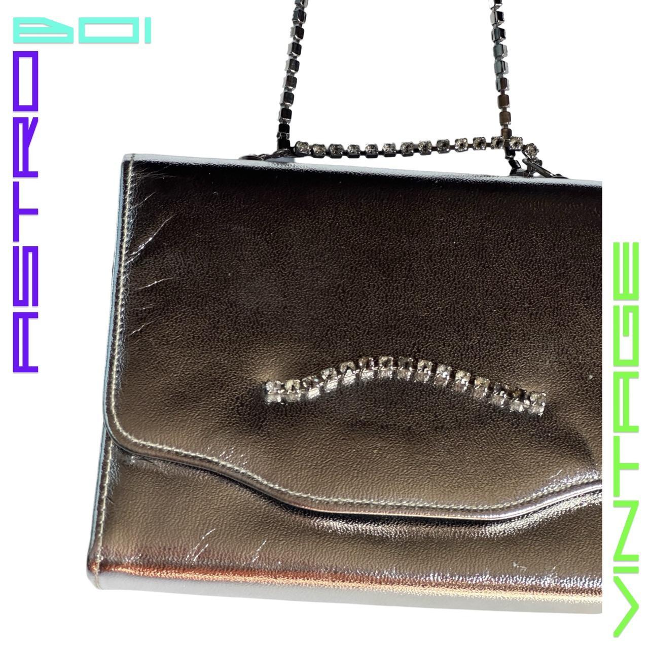 VINTAGE SILVER LEATHER HAND BAG WITH DIAMANTE CHAIN