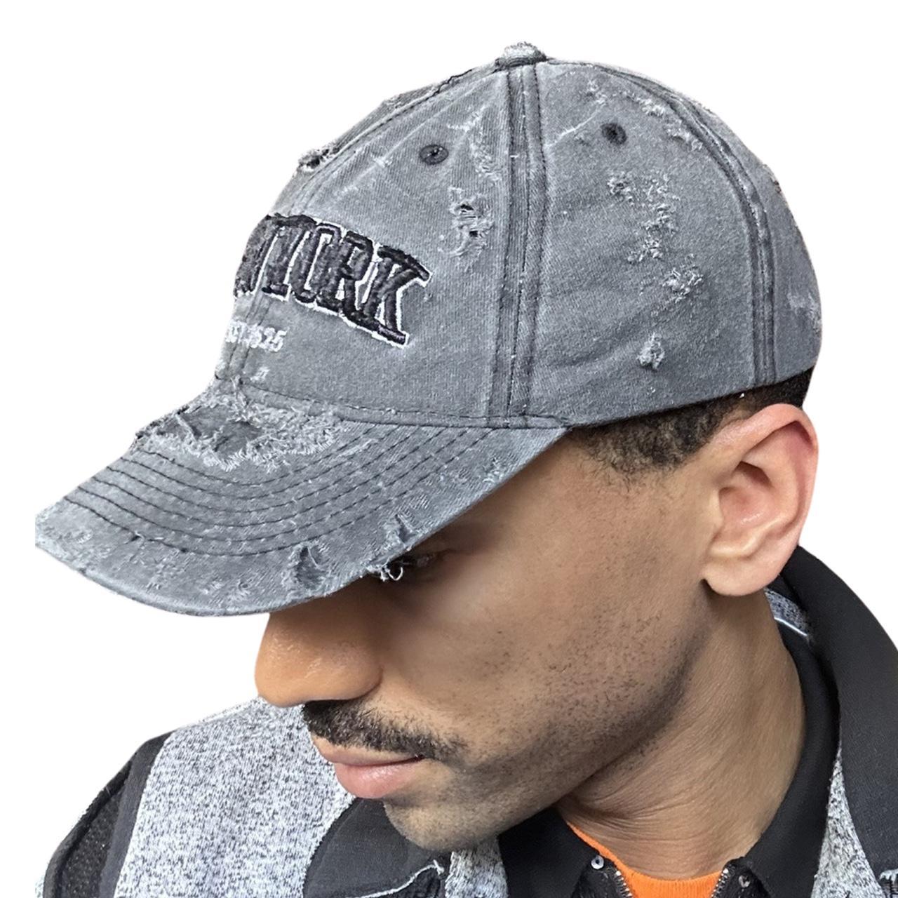 ASTROBOI* 'NEW YORK' BLACK DISTRESSED BASEBALL CAP