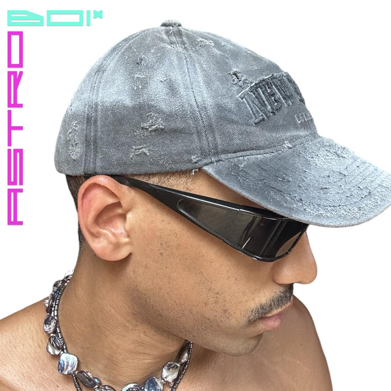 ASTROBOI* NEW YORK BLACK DISTRESSED CHALK AIRBRUSHED HAT