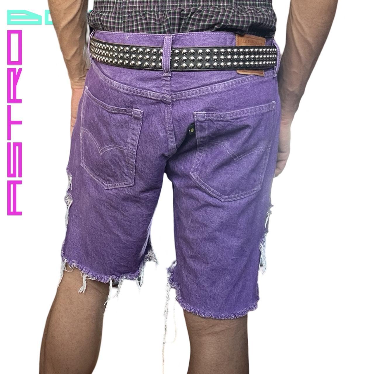 ASTROBOI* LEVIS PURPLE CUT OFF DISTRESSED DENIM SHORTS _ 34