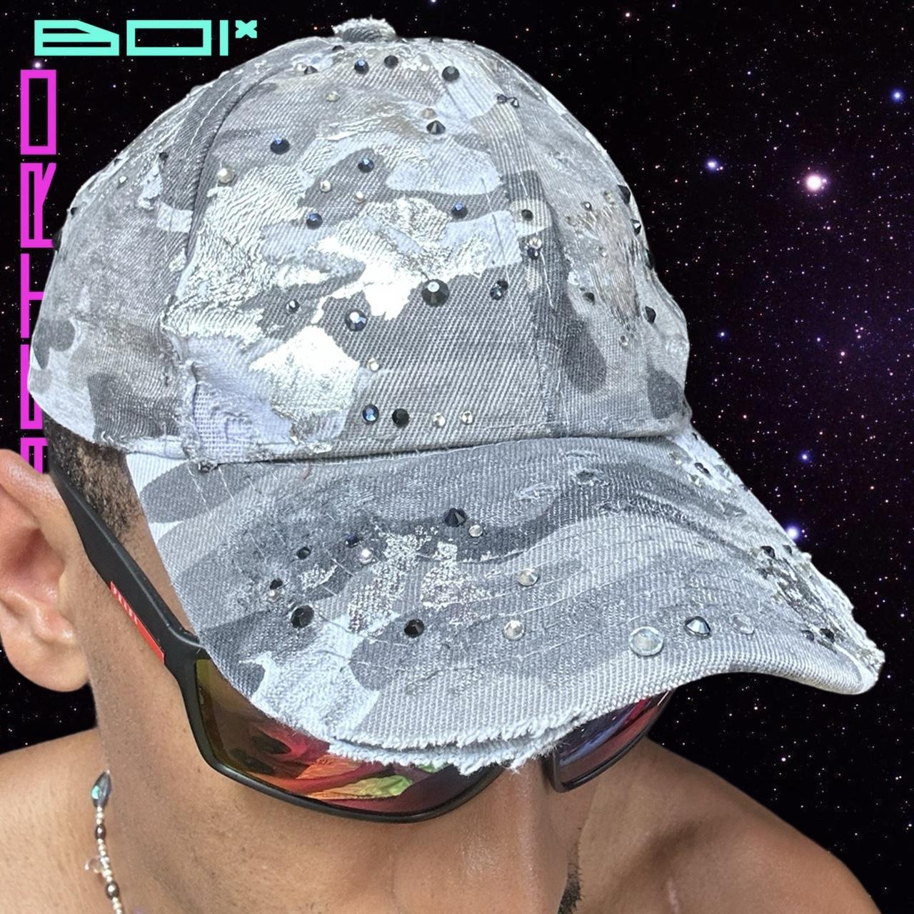 ASTROBOI* GRAY DISTRESSED CAMOUFLAGE RHINESTONE HAT